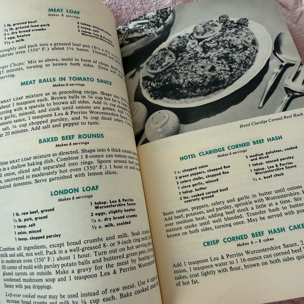 Vintage Cookbook Collection - Picture 9 of 13